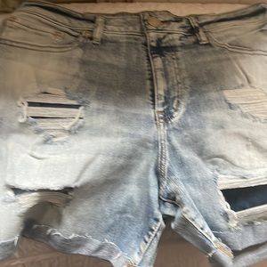 Brand new Maurice shorts with tags. Very nice size 14